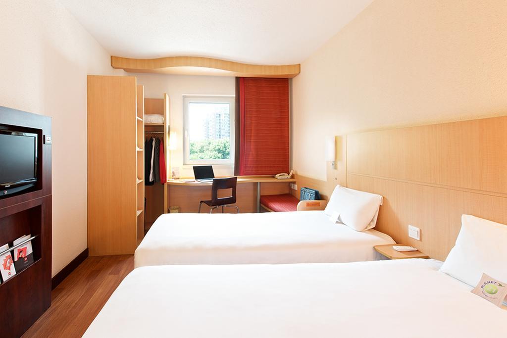 Ibis Ningbo Qianhu Plaza Hotel Eksteriør bilde