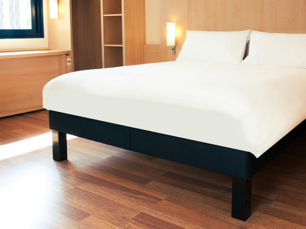 Ibis Ningbo Qianhu Plaza Hotel Eksteriør bilde