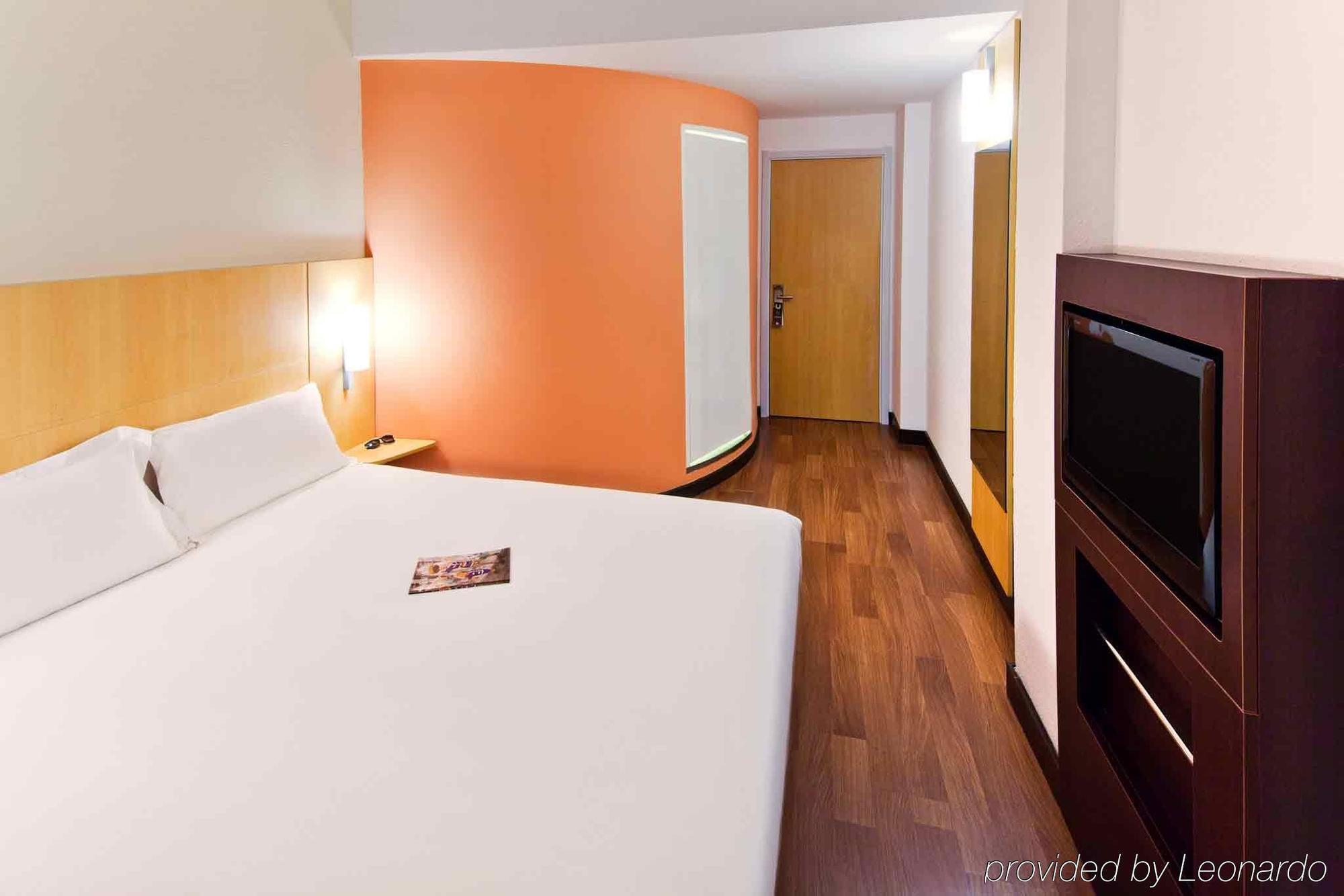 Ibis Ningbo Qianhu Plaza Hotel Eksteriør bilde