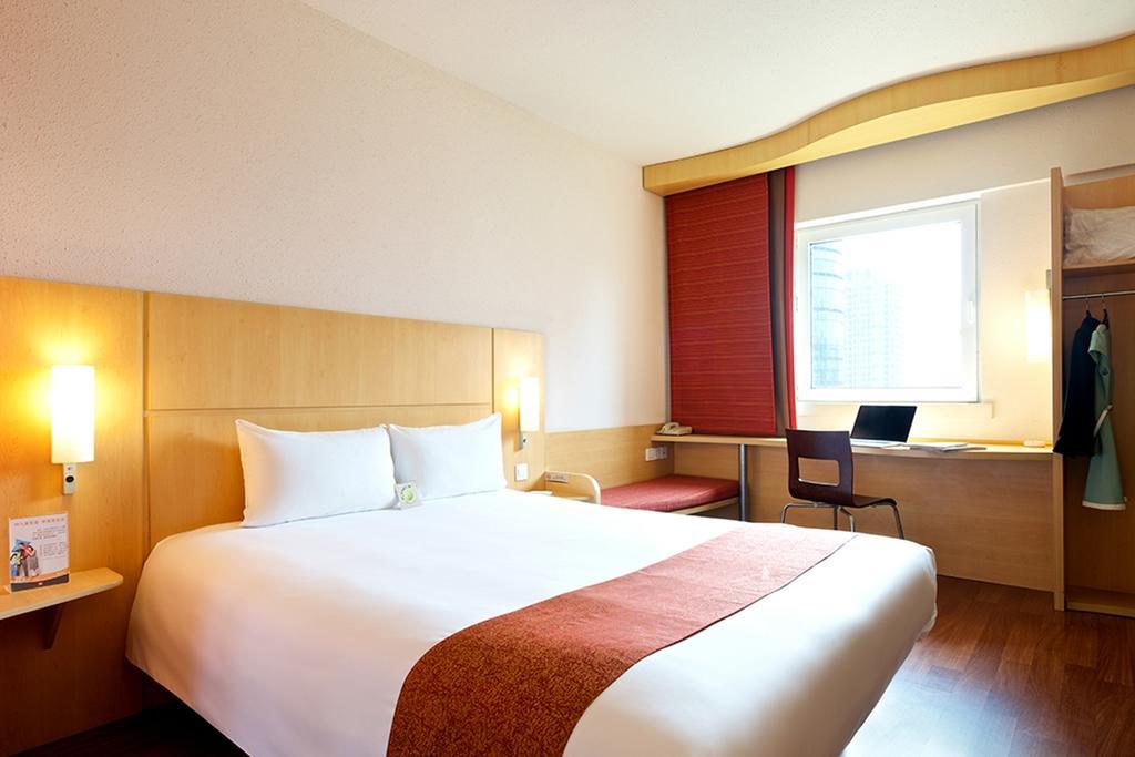 Ibis Ningbo Qianhu Plaza Hotel Eksteriør bilde