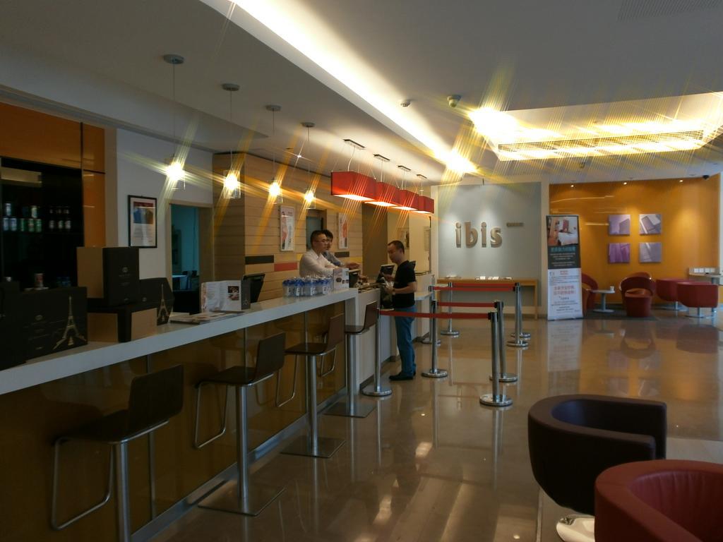 Ibis Ningbo Qianhu Plaza Hotel Eksteriør bilde