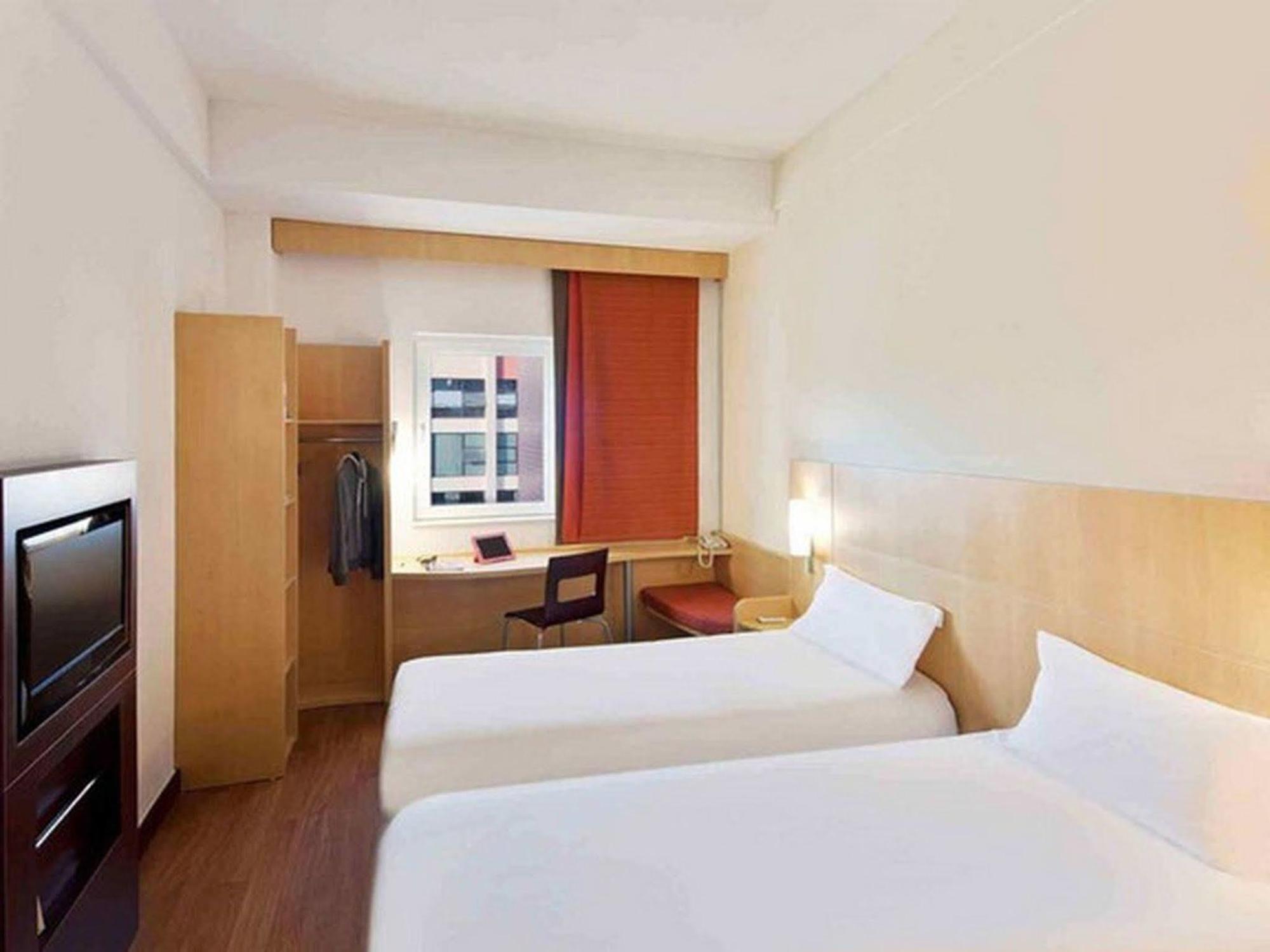 Ibis Ningbo Qianhu Plaza Hotel Eksteriør bilde