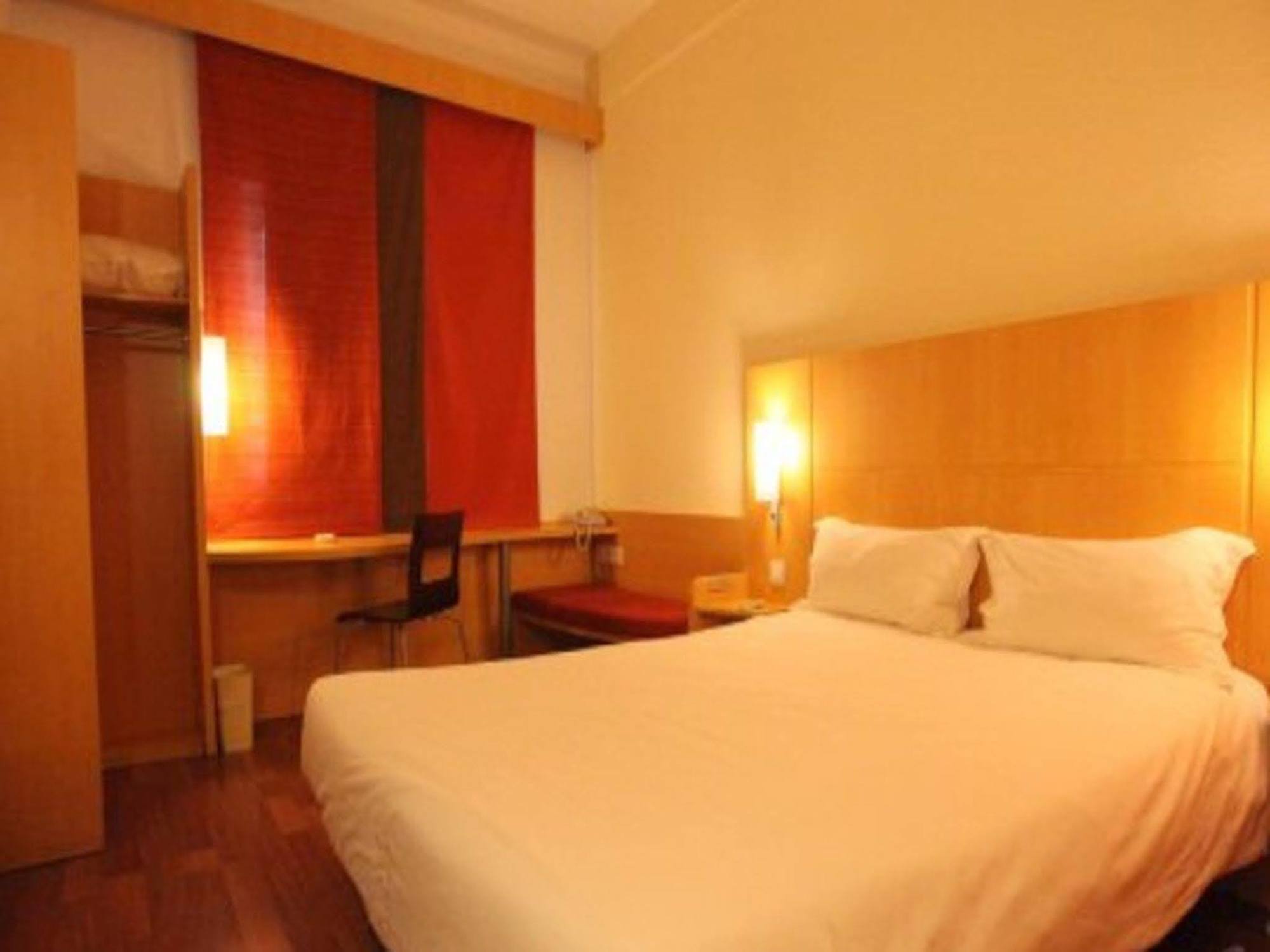 Ibis Ningbo Qianhu Plaza Hotel Eksteriør bilde