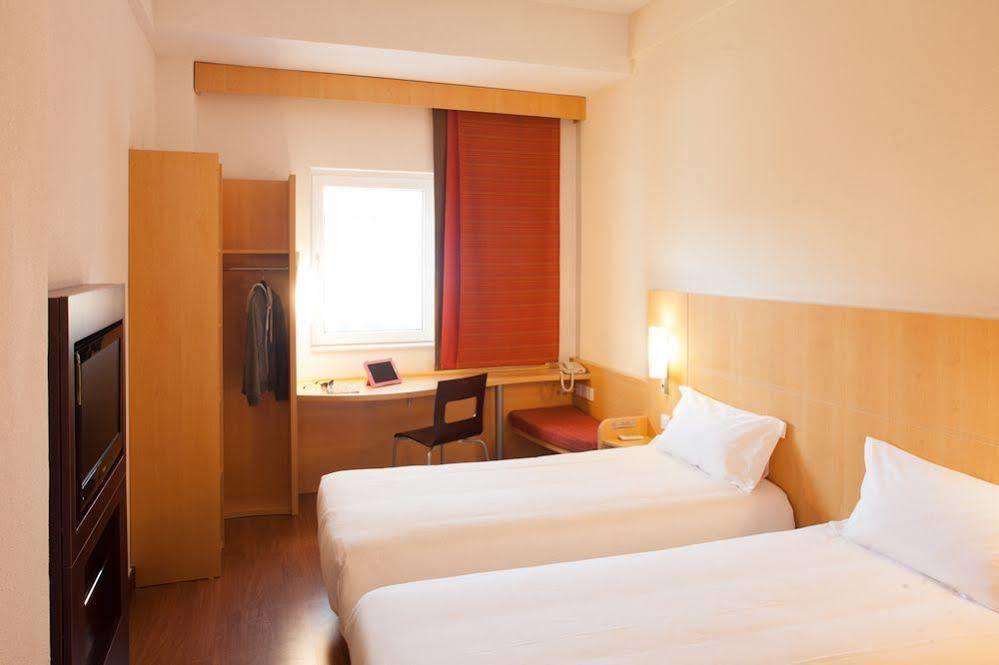 Ibis Ningbo Qianhu Plaza Hotel Eksteriør bilde