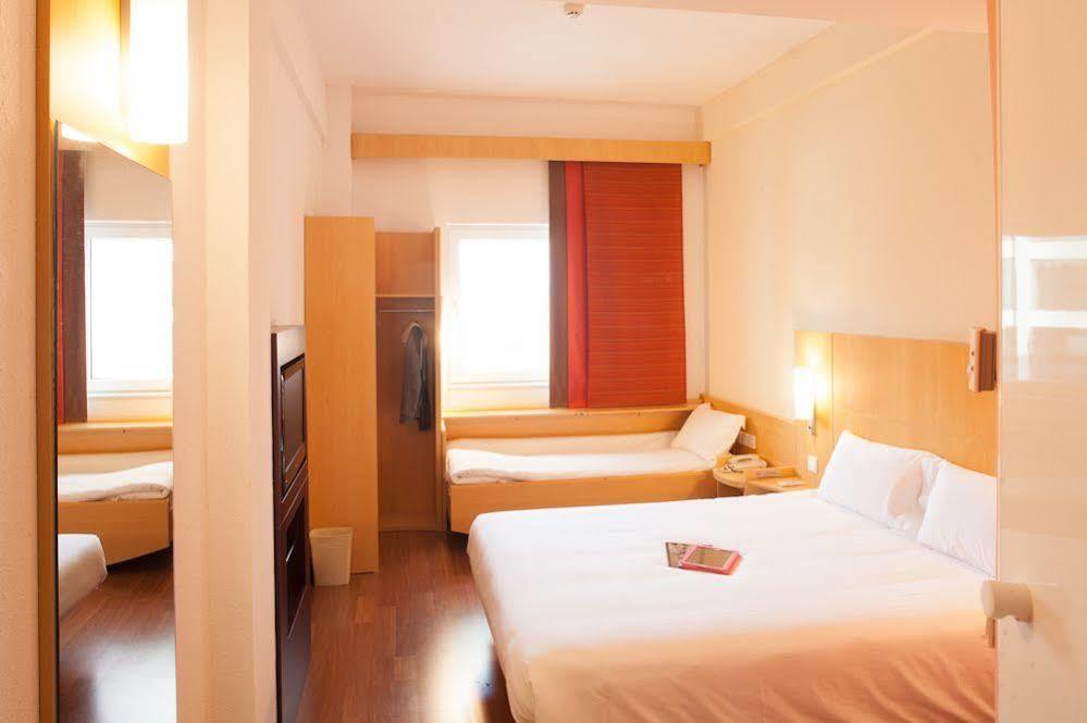 Ibis Ningbo Qianhu Plaza Hotel Eksteriør bilde